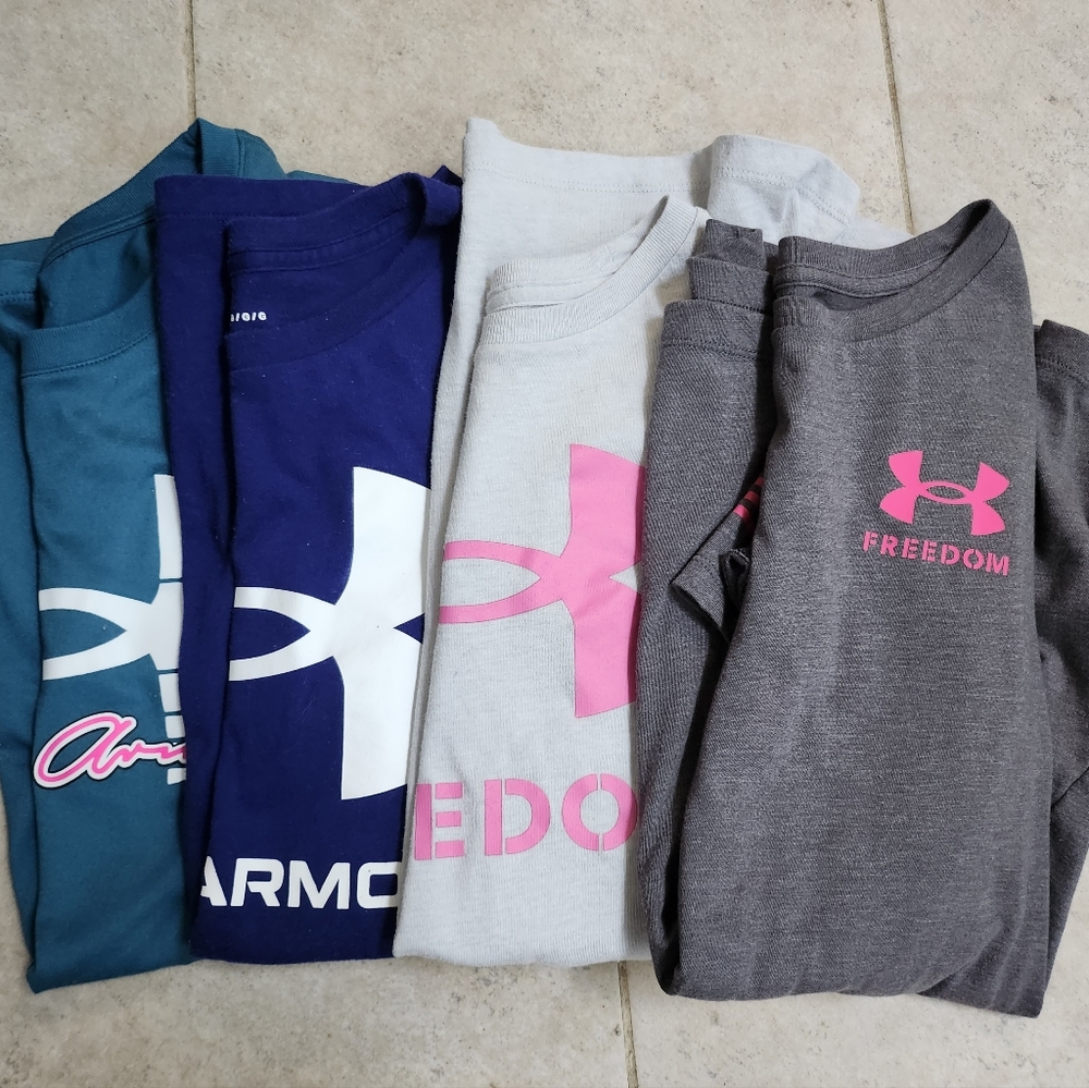 Under armour womens large tshirts